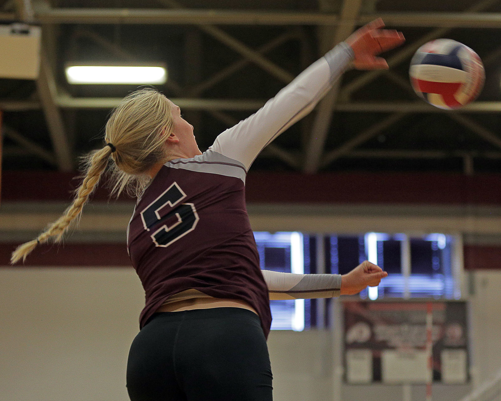 South Tahoe at Elko Volleyball 01.jpg